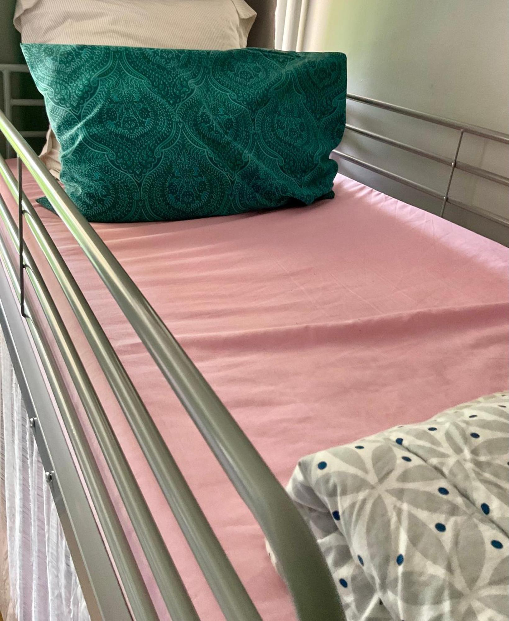 Female-Dortoir Femme -Dorm Shared Room Paris Bobigny Zewnętrze zdjęcie