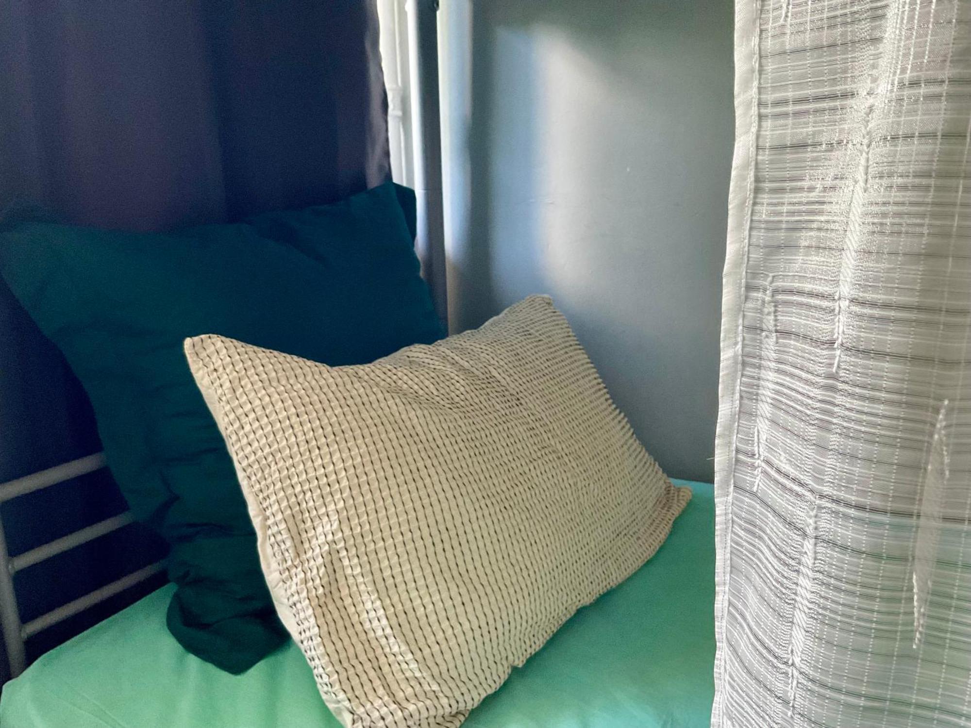 Female-Dortoir Femme -Dorm Shared Room Paris Bobigny Zewnętrze zdjęcie